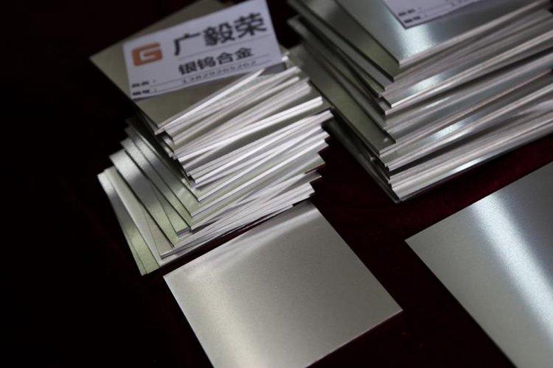 定制文化之光：探索银片在文化传承中绽放的独特魅力